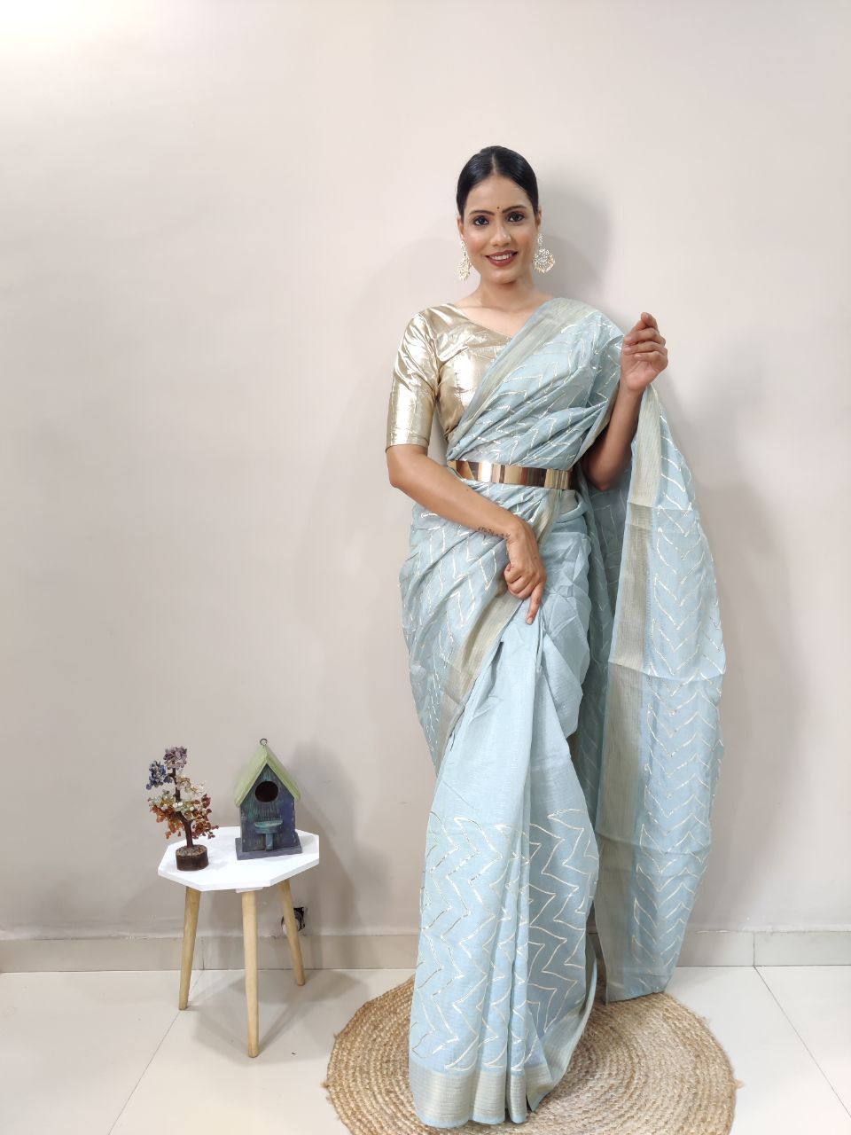Premium Linen Patta Silk Pre-Draped Saree