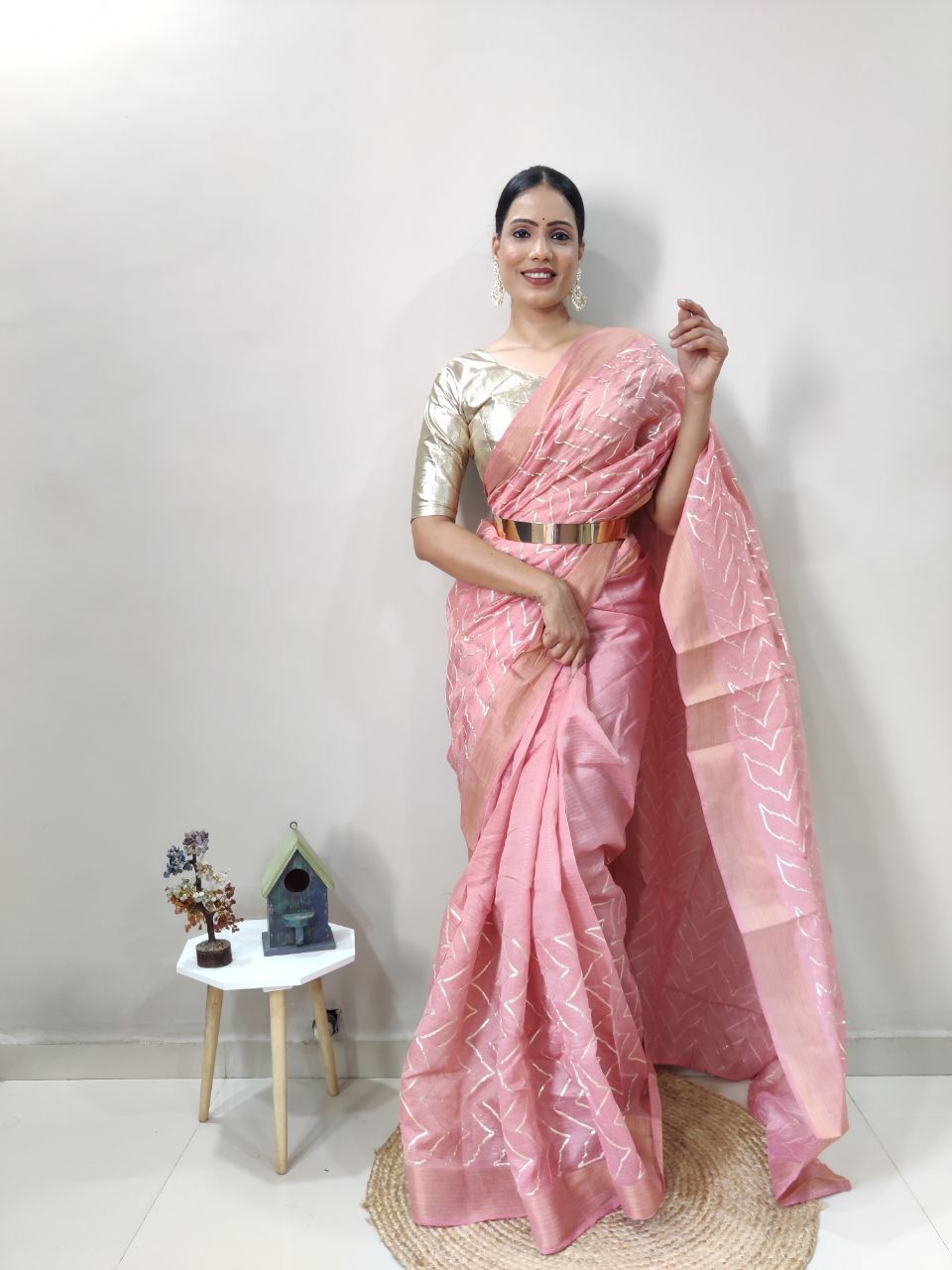 Premium Linen Patta Silk Pre-Draped Saree