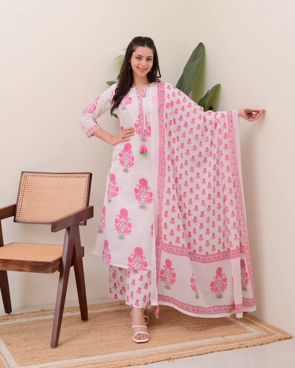 Elegant Rayon Straight Kurti Pant Dupatta Set