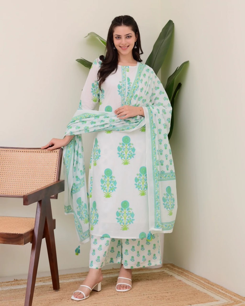 Elegant Rayon Straight Kurti Pant Dupatta Set