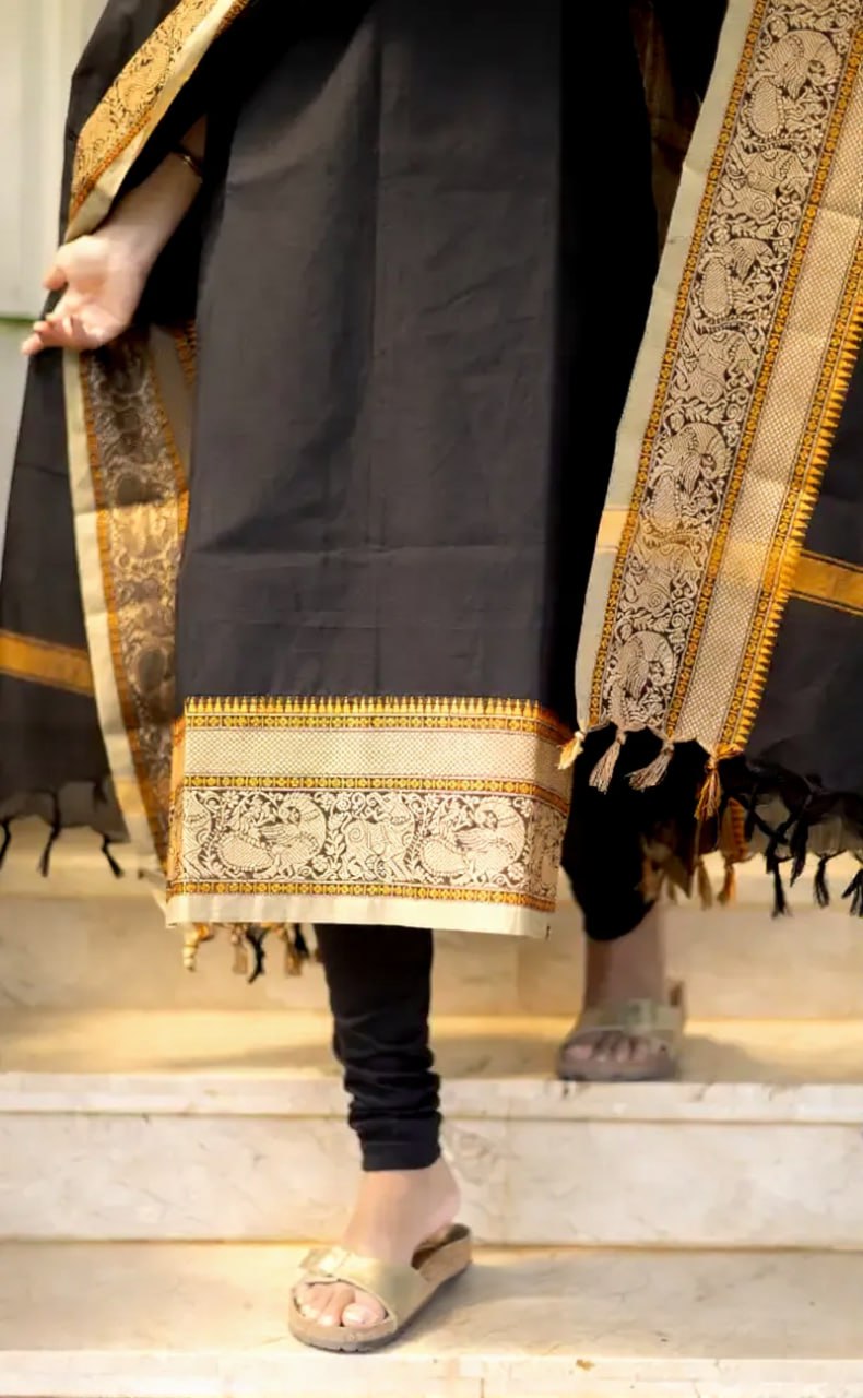 Kanchi Cotton Jacquard Kurti Dupatta Set